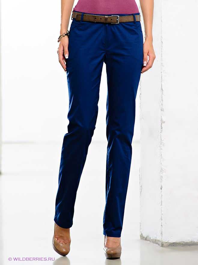С чем носить синие брюки: яркие цветовые сочетания и образы