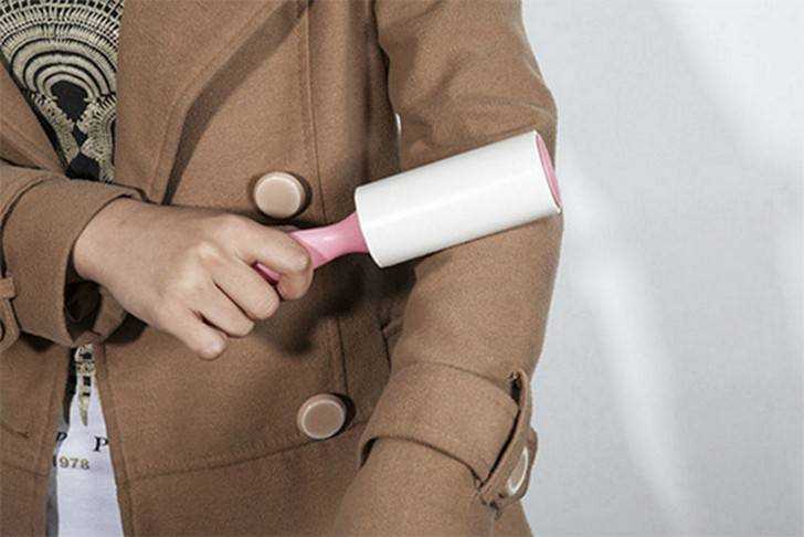 Как почистить пальто: сухая и влажная чистка в домашних условиях