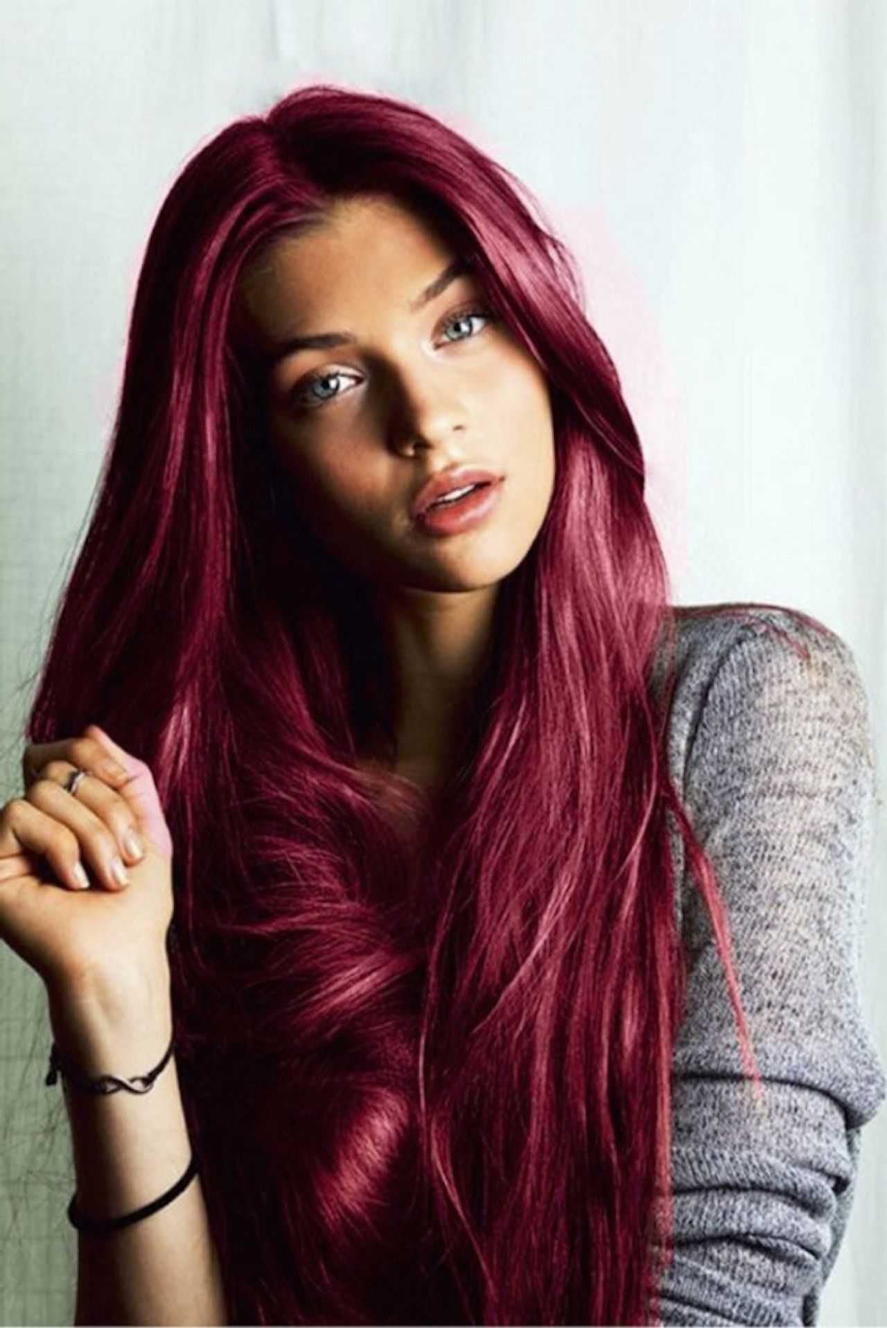 Красные волосы у девушек. 