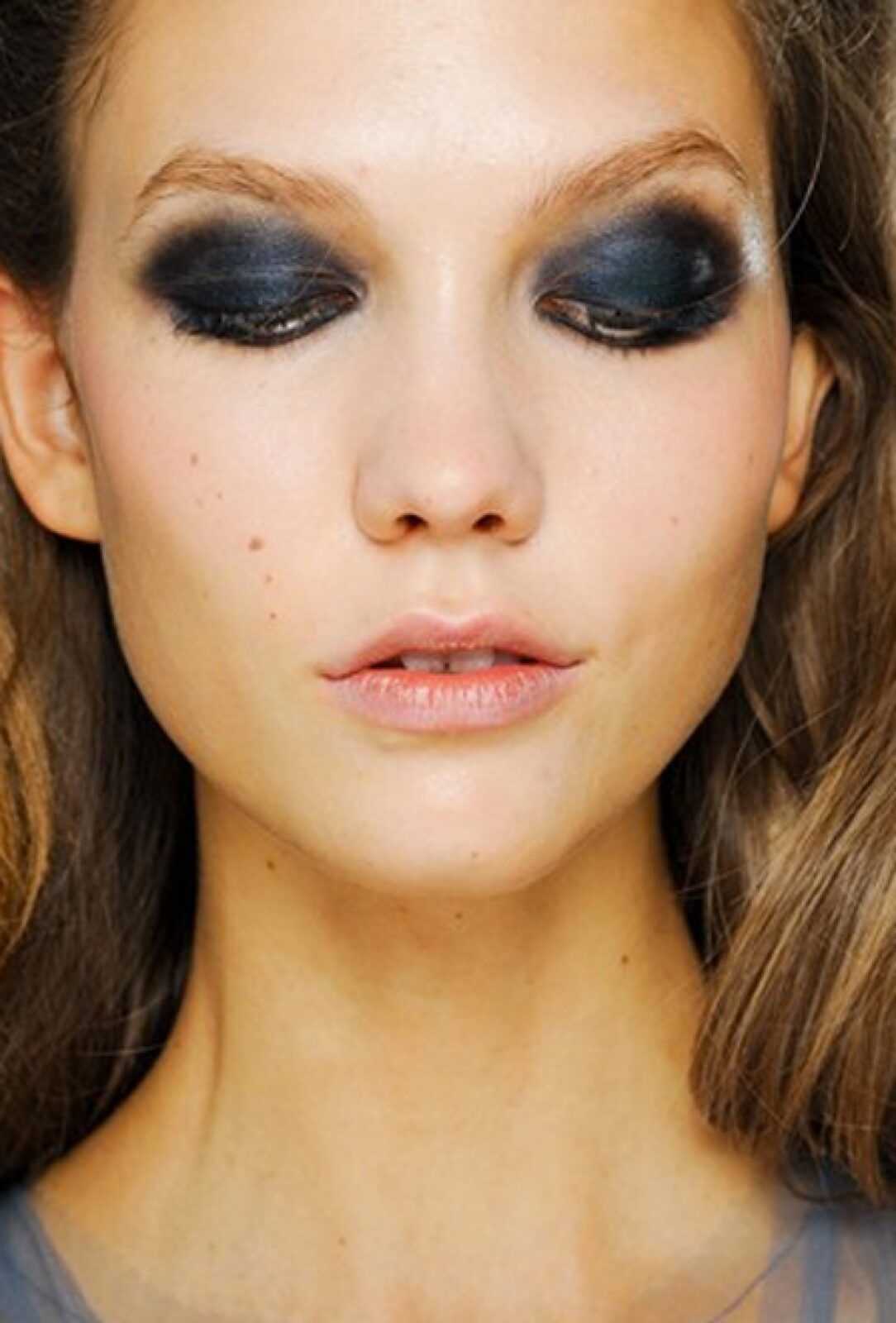 Ореховый цвет глаз: выбор макияжа, советы визажистов, фото