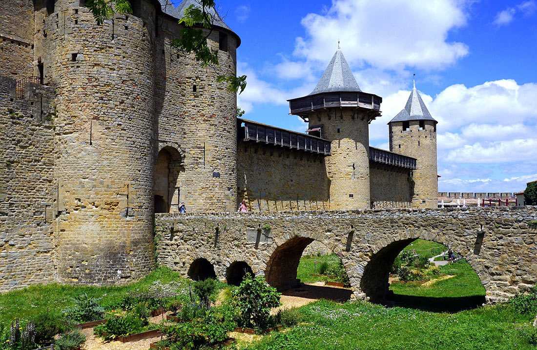 Топ 10 самые красивые замки в мире
