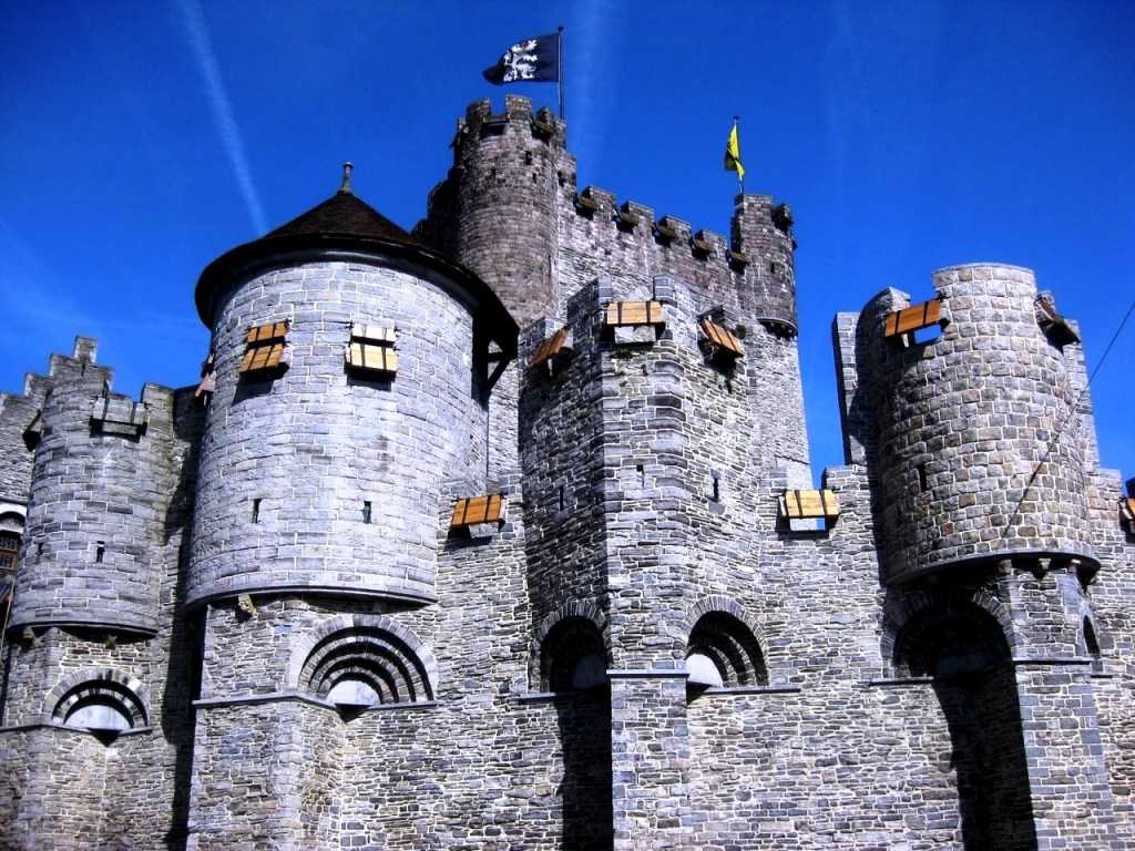 20 самых красивых замков европы
