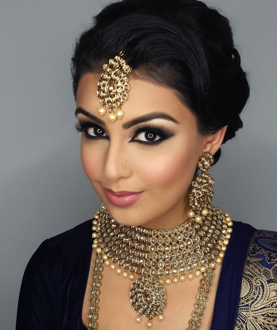 Индийский макияж: особенности, средства, техника нанесения