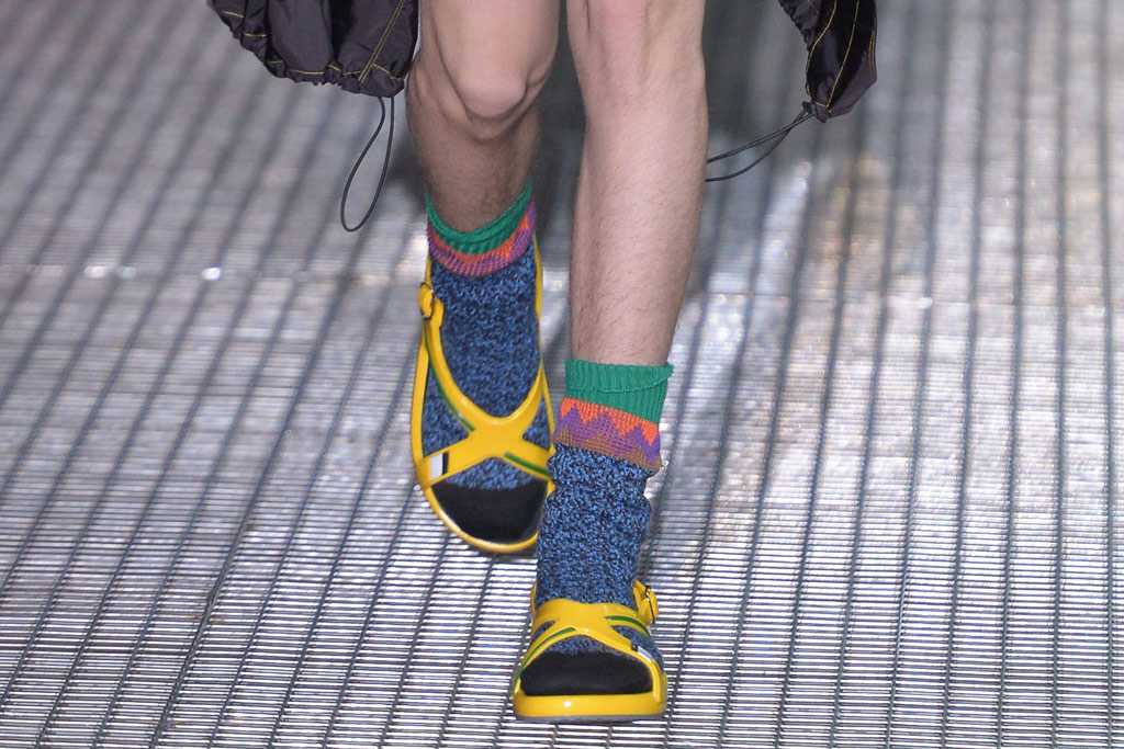 Мужские сандалии: с чем носить, куда надевать
мужские сандалии: с чем носить, куда надевать