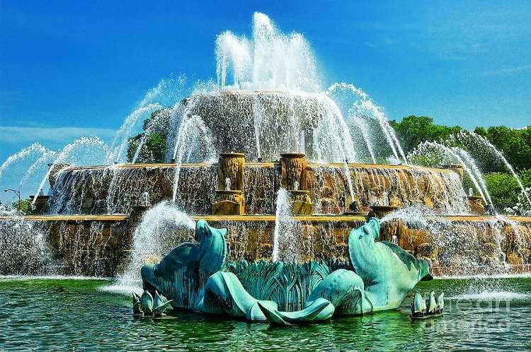 10 самых красивых и необычных фонтанов со всего мира: сложные формы и невероятно красивые водные шоу - большая вдохновляющая фотоподборка