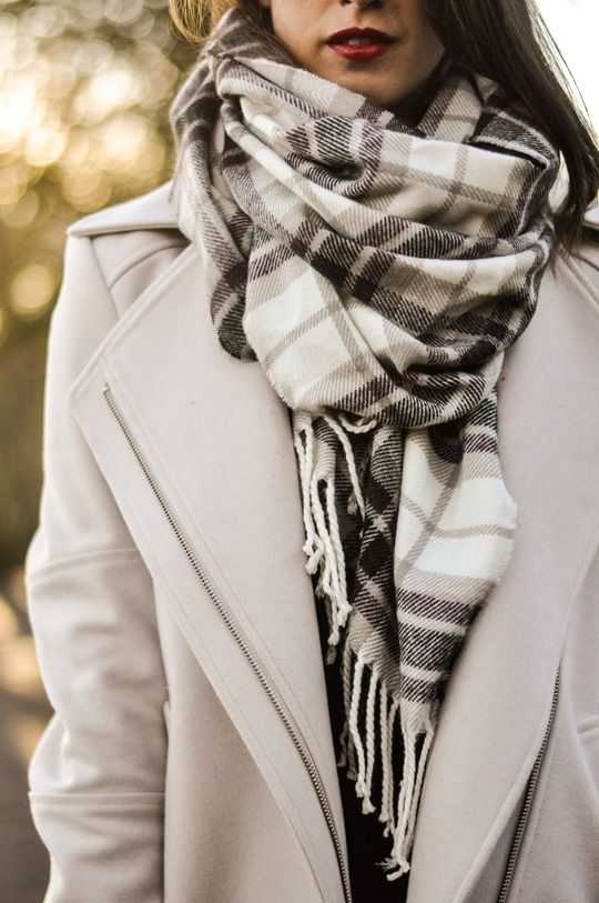 Как стильно и красиво завязать палантин на пальто, куртку или шубу: изысканные способы