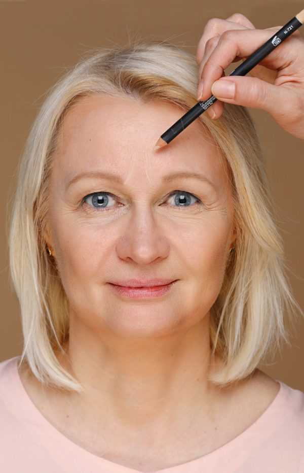 Легкий макияж на каждый день: пошаговое нанесение простого модного ежедневного make-up для карих, голубых, синих, зеленых, серых глаз
