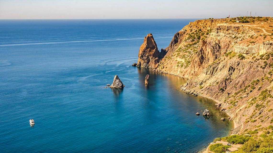 насладитесь величеством природы Крыма в нашей подборке фото самых красивых мест полуострова