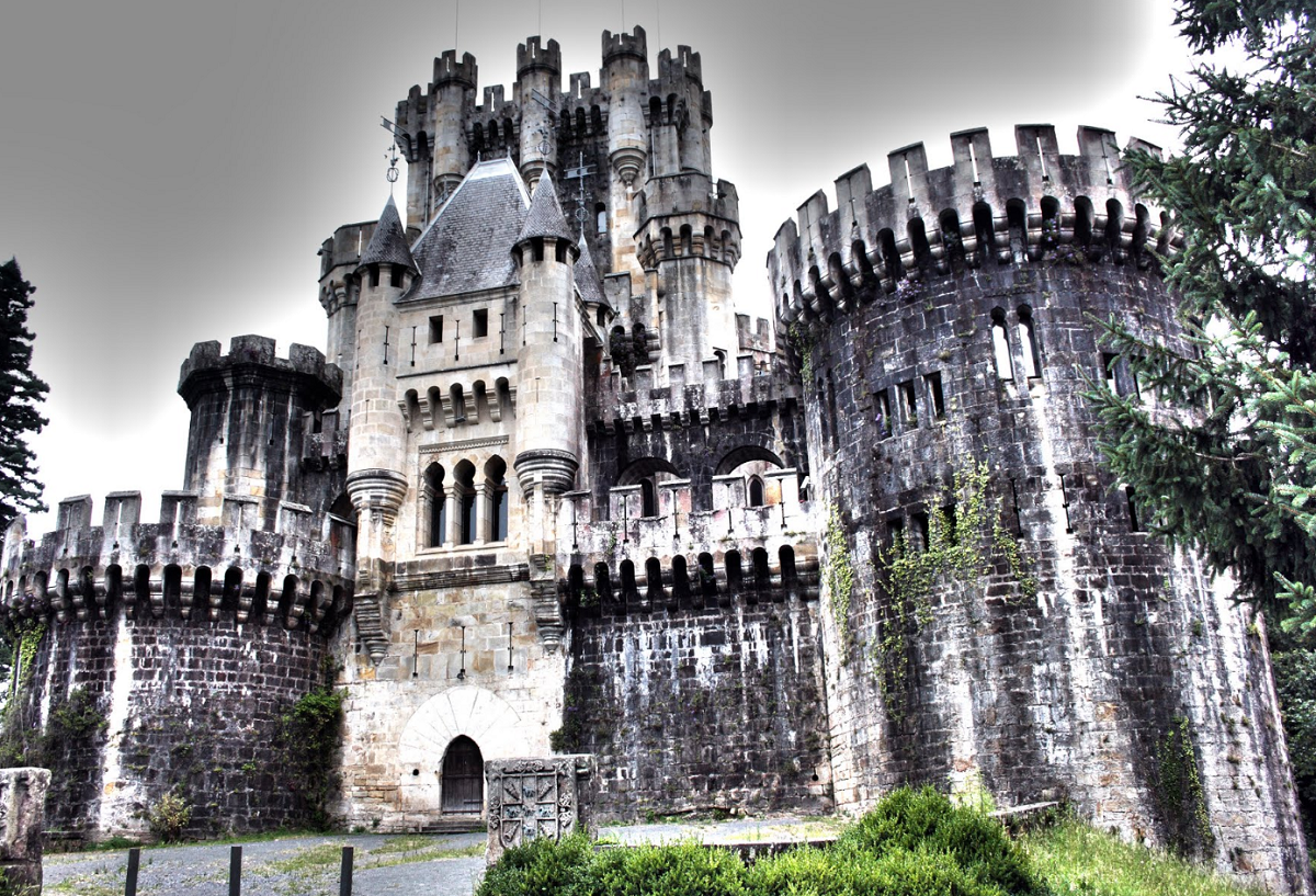 Средневековый замок и его устройство