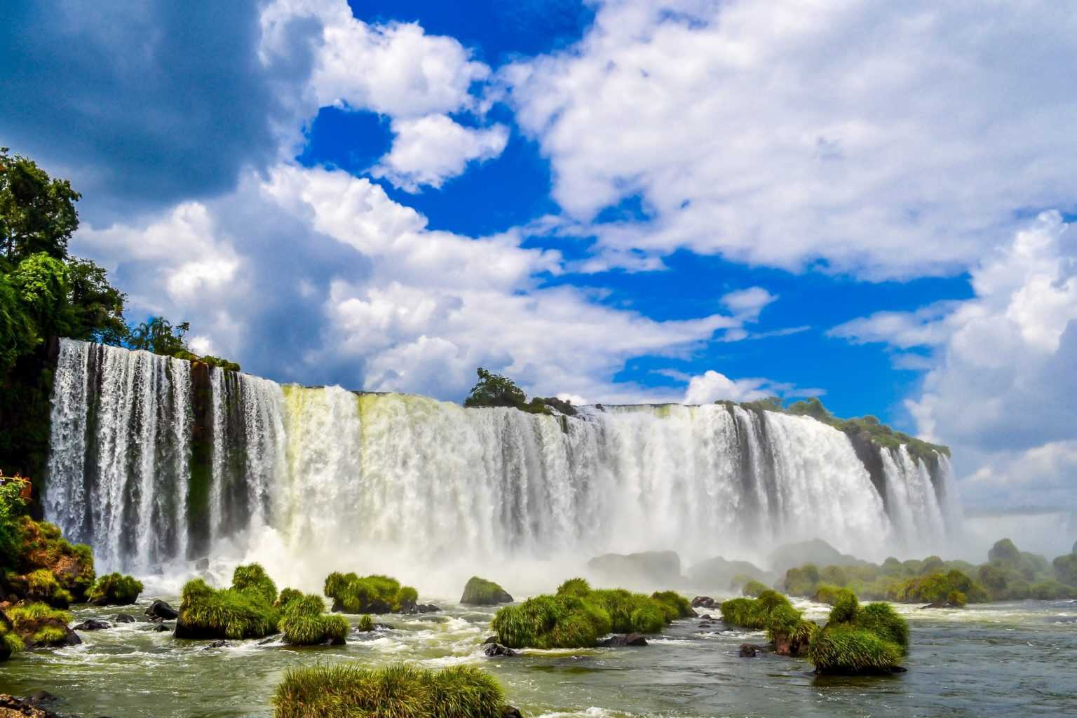 Самые красивые водопады мира: завораживающие фото