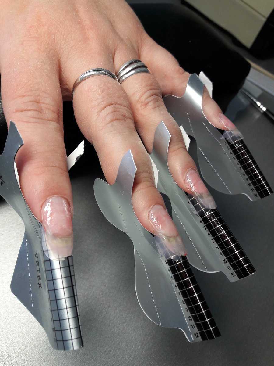Как выполнять наращивание ногтей — пошаговая технология